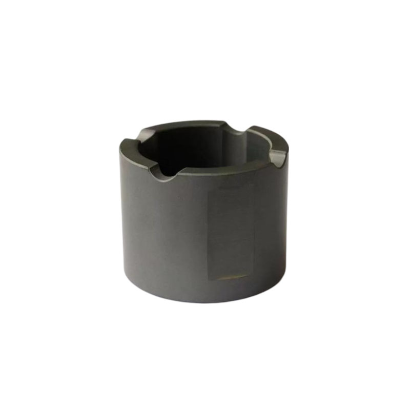 How do silicon carbide bushings improve the wear resistance of mechanical equipment?