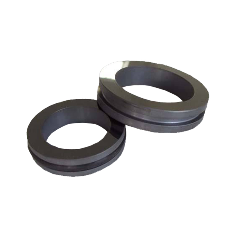 What is the polymorphic phase transition mechanism of silicon carbide bushings and its potential impact on material properties?